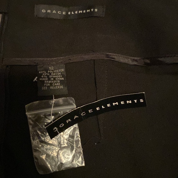 Woman’s Black Pencil Skirt by Grace Elements, Size 12 - Picture 3 of 4